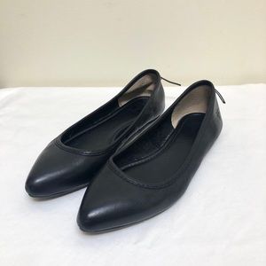 Frye Regina Flats